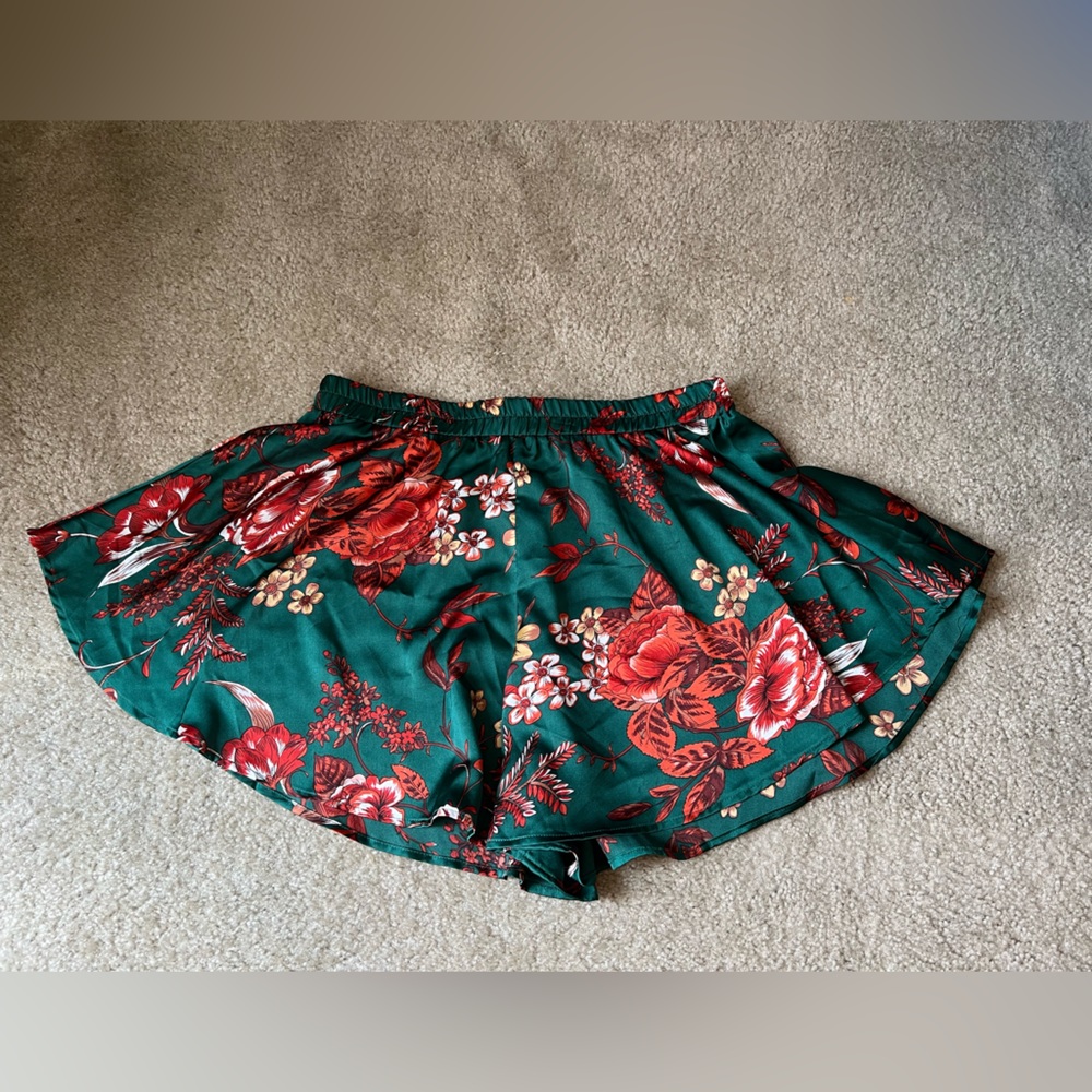 Flowy shorts